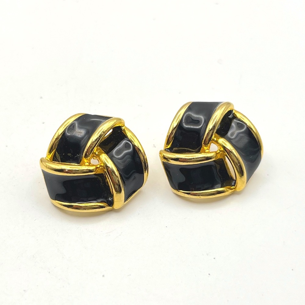 Vintage Gold Tone Black Enamel Knot Stud Earrings Post Back Textured 0.75 Inch